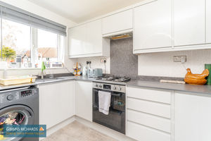 Kitchen- click for photo gallery